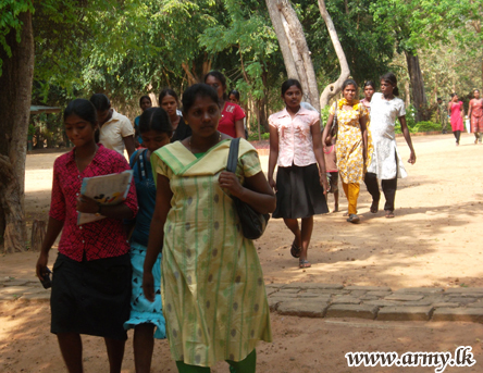 Mullaittivu Women Face Job Interviews