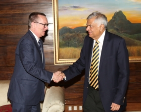 PM meets UN envoy