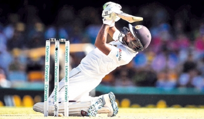 Sri Lanka urged to follow Dickwella lead