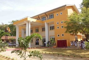 Jaffna Vembadi Girls' High School receive a Mahindodaya Technical Faculty