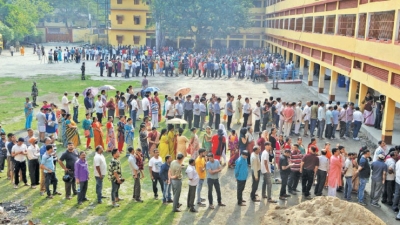 Kashmir dominates as India&#039;s mega vote enters second round