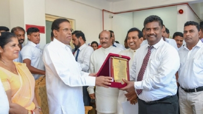 President opens ‘Methsiri Sevana’ Kidney Patients Relief Centre