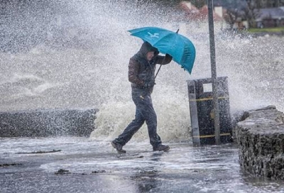 Showery condition to enhance further