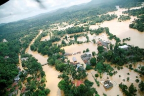 Kalutara - Panapitiya dam : Water at spill level