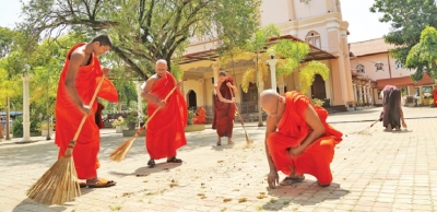 Catholic-Buddhist togetherness