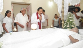 President pays last respects to Hema Godawatta