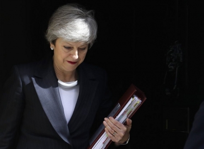 Theresa May to resign