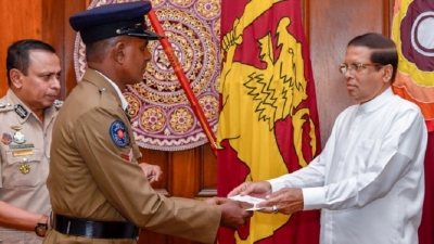 President meets senior police officers