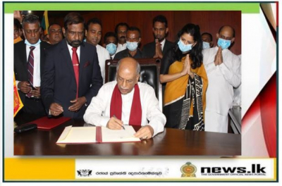 Foreign Minister Dinesh Gunawardena assumes duties